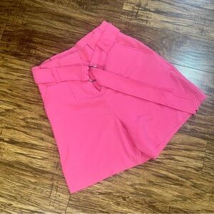 NWT New York & Company 7th Avenue 6-Inch Madie Short - Pink - Size 6